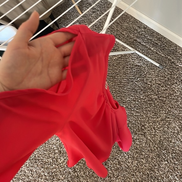 Worn once coral chiffon top - Picture 4 of 5